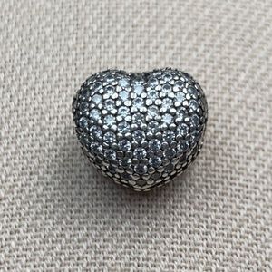 Pave Heart Clip